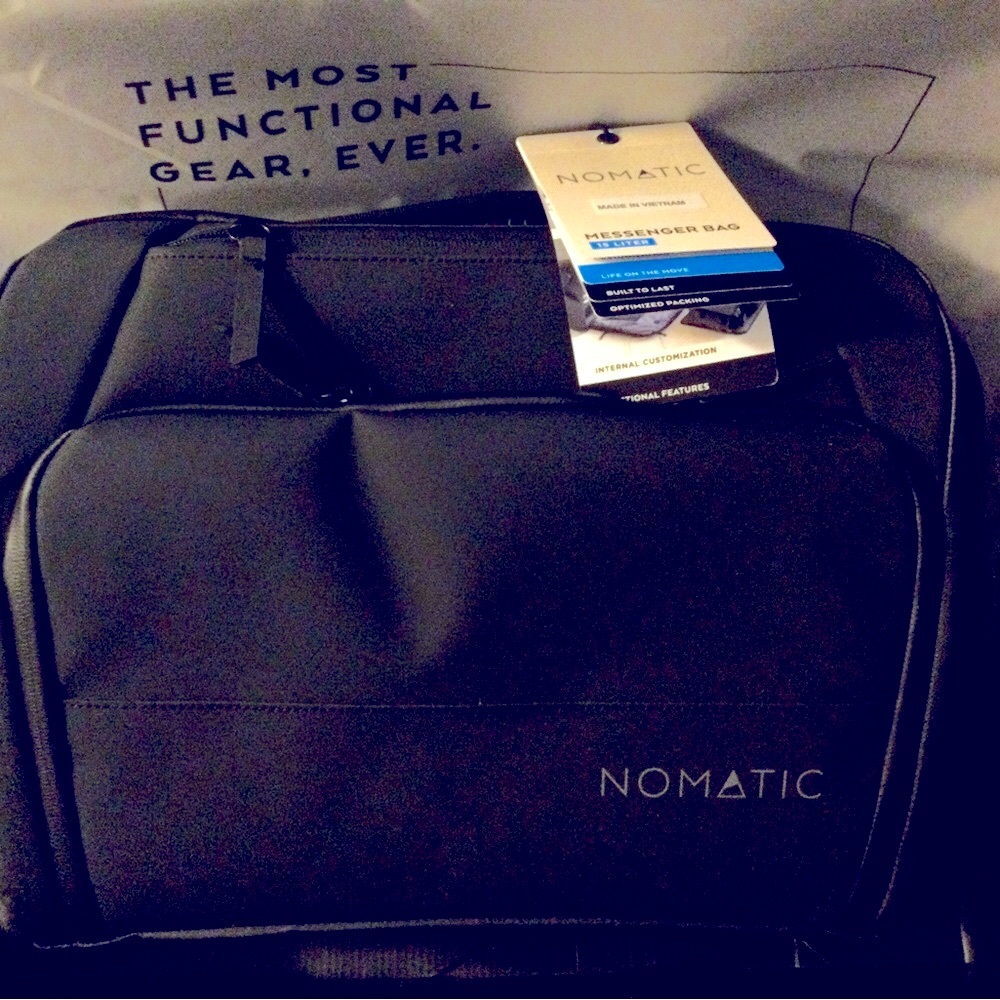 FANTASTIC, Nomatic Messenger Shoulder Carry Bag, 20 plus Innovative Features